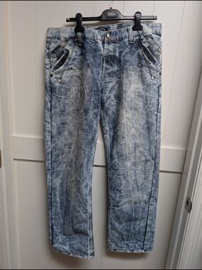 Armani Jeans Men's Light Acid-Wash Blue Straight Jeans, 38